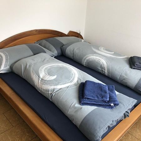 Chasa Mundin Apartamento Scuol Exterior foto